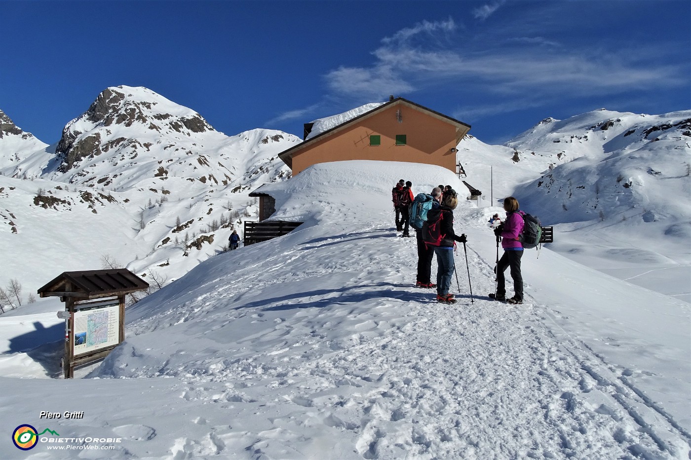 65 Rif. Calvi (2006 m) con Grabiasca (2704 m) e...amici.JPG